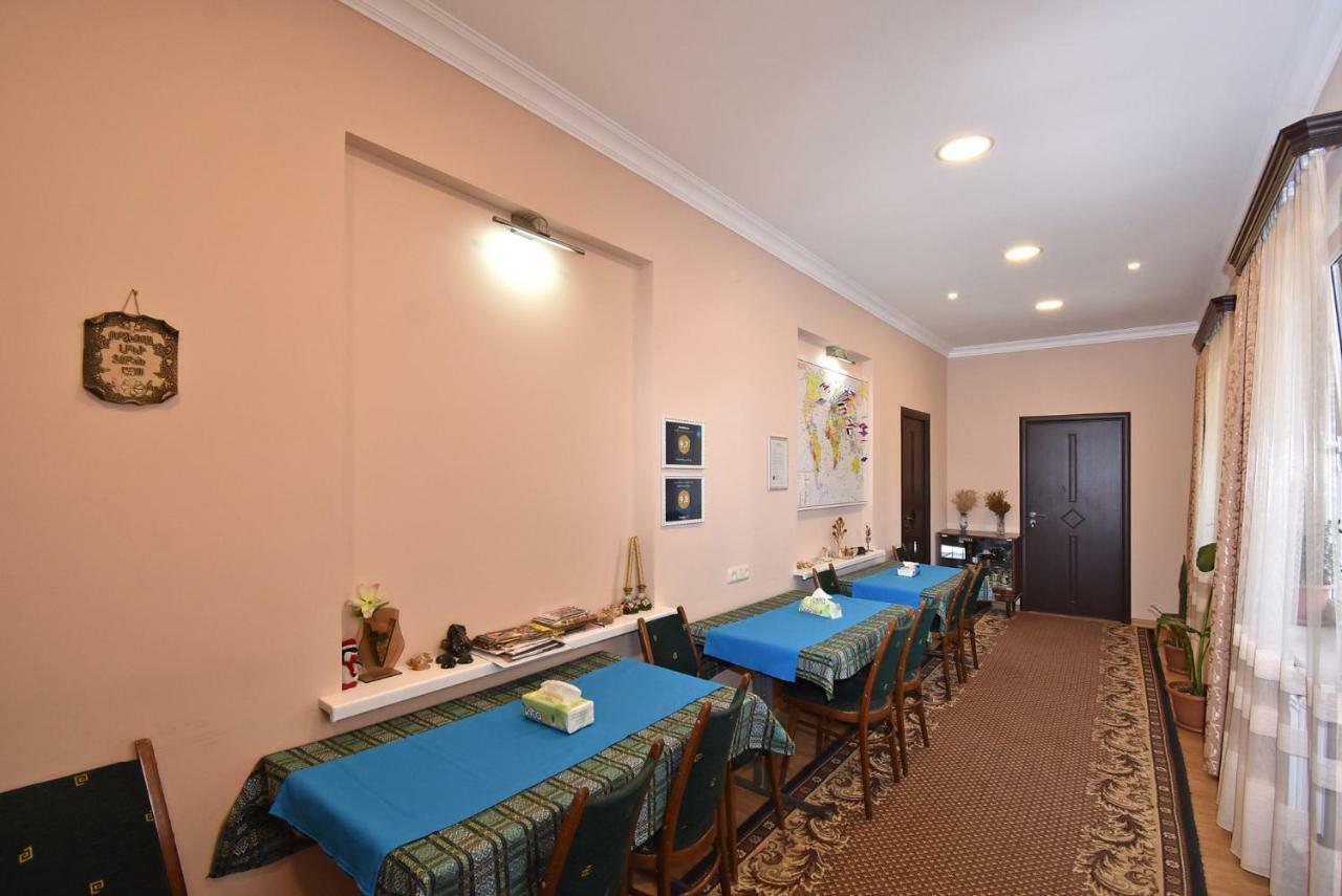 Guest House Arsan تساجكادزور المظهر الخارجي الصورة