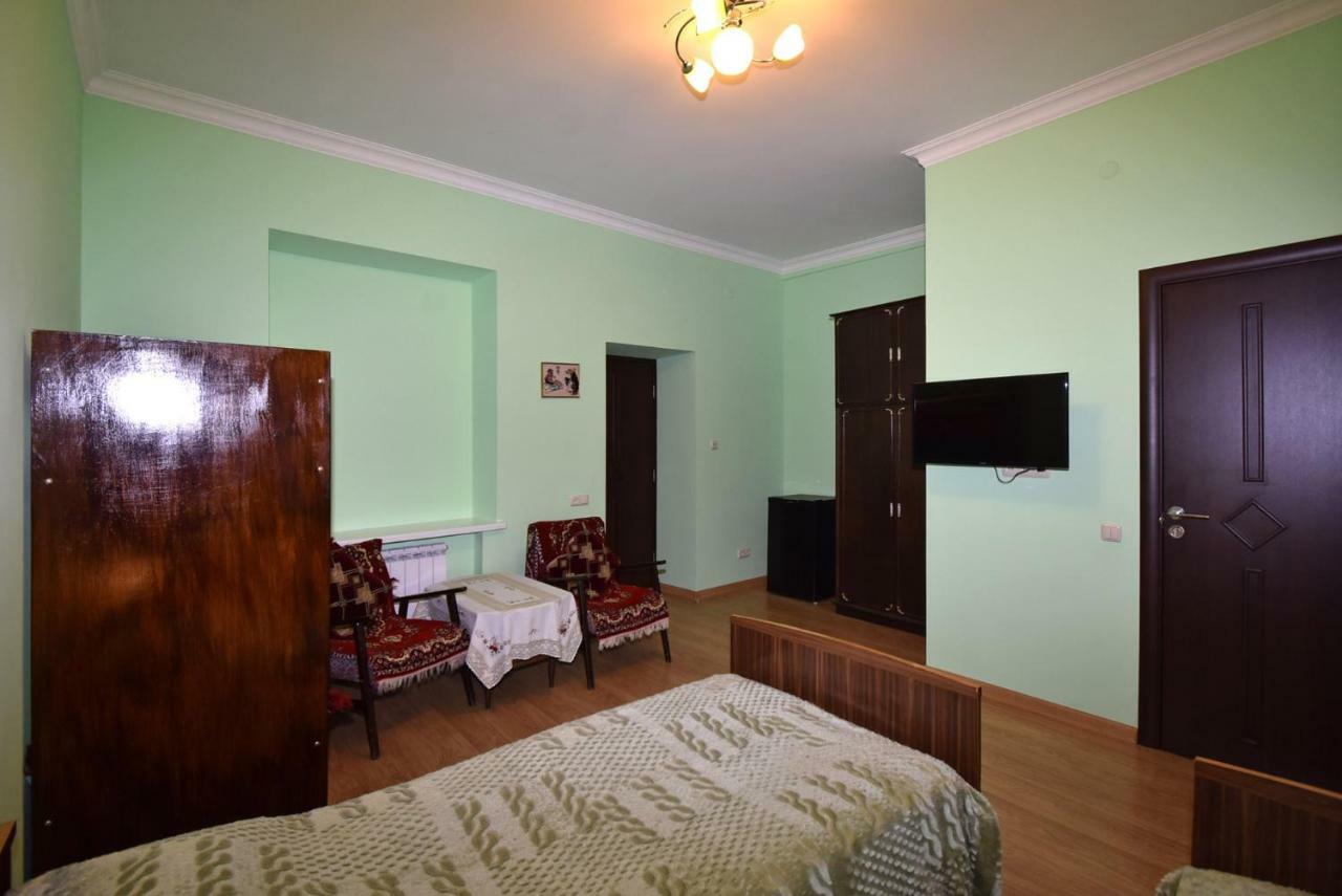 Guest House Arsan تساجكادزور المظهر الخارجي الصورة