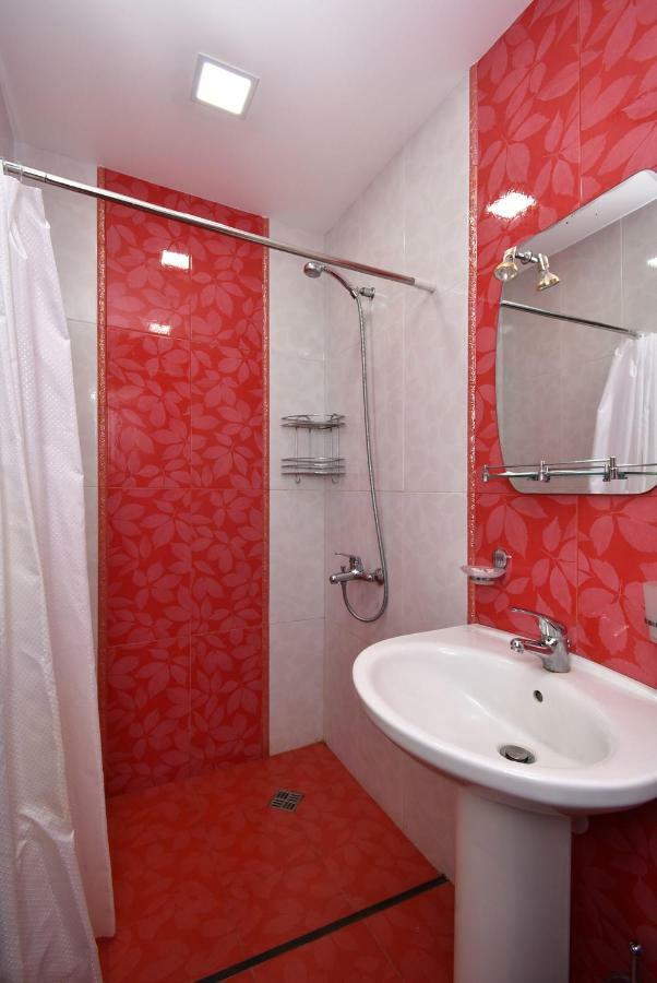 Guest House Arsan تساجكادزور المظهر الخارجي الصورة