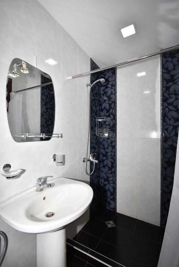 Guest House Arsan تساجكادزور المظهر الخارجي الصورة