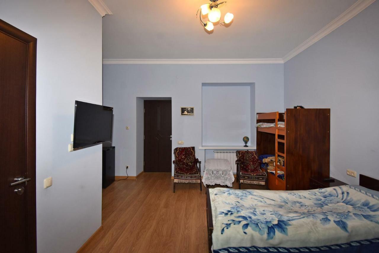 Guest House Arsan تساجكادزور المظهر الخارجي الصورة